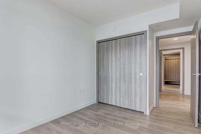 2111 - 38 Widmer St, Condo with 3 bedrooms, 2 bathrooms and 0 parking in Toronto ON | Image 4