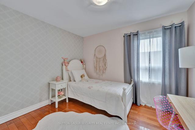 248 Nairn Ave, House semidetached with 3 bedrooms, 2 bathrooms and 2 parking in Toronto ON | Image 18