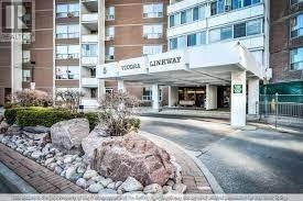 315 - 5 Vicora Linkway St, Condo with 2 bedrooms, 1 bathrooms and 1 parking in Toronto ON | Image 1