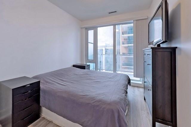 517b - 9600 Yonge St, Condo with 1 bedrooms, 1 bathrooms and 1 parking in Richmond Hill ON | Image 8