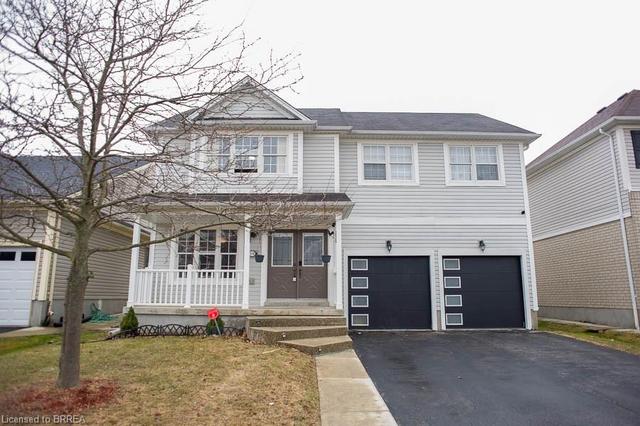 110 Hunter Way, House detached with 3 bedrooms, 2 bathrooms and 4 parking in Brantford ON | Image 1