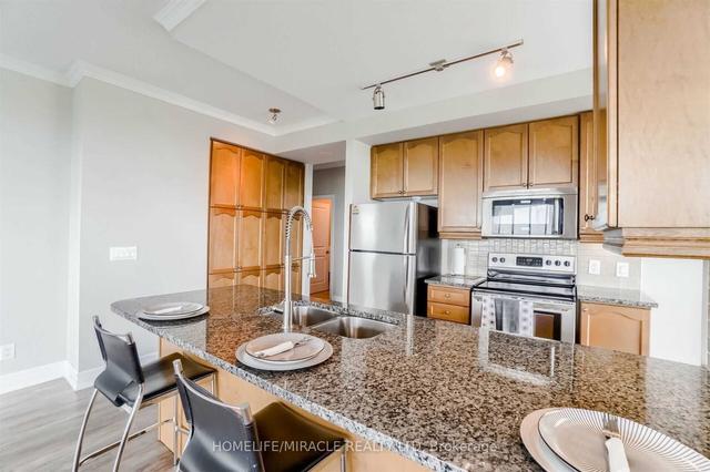 1002 - 100 John St, Condo with 2 bedrooms, 2 bathrooms and 1 parking in Brampton ON | Image 29