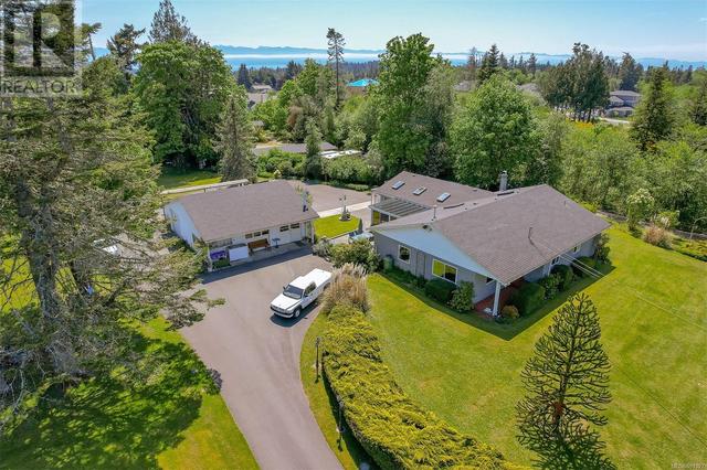 6787 Grant Rd W, House detached with 3 bedrooms, 2 bathrooms and 12 parking in Sooke BC | Image 1
