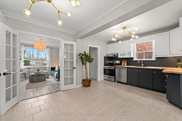 8 Ford St, House detached with 3 bedrooms, 3 bathrooms and 4 parking in Toronto ON | Image 2