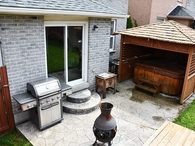 32 Violet St, House attached with 3 bedrooms, 3 bathrooms and 4 parking in Barrie ON | Image 18