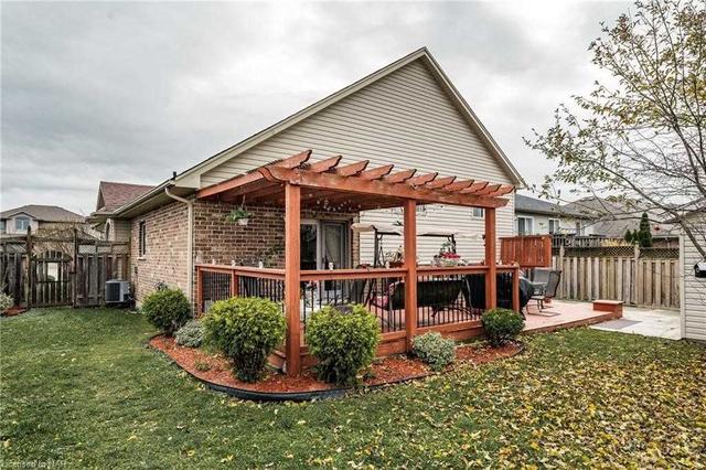 6883 Shannon Dr, House detached with 3 bedrooms, 4 bathrooms and 4 parking in Niagara Falls ON | Image 29