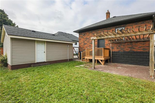 3952 St. Peter Avenue, House detached with 4 bedrooms, 2 bathrooms and 5 parking in Niagara Falls ON | Image 27