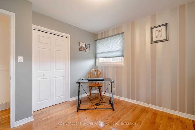 114 Oak St W, House detached with 2 bedrooms, 2 bathrooms and 6 parking in Leamington ON | Image 11