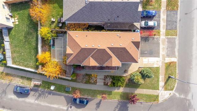 5239 Oscar Peterson Blvd, House detached with 4 bedrooms, 4 bathrooms and 7 parking in Mississauga ON | Image 32