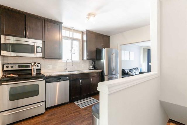 134 East 25th St, House detached with 2 bedrooms, 2 bathrooms and 4 parking in Hamilton ON | Image 40