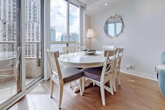 1523 - 80 Harrison Garden Blvd, Condo with 2 bedrooms, 2 bathrooms and 1 parking in Toronto ON | Image 2