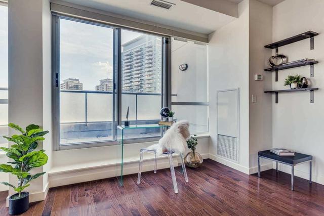 1014 - 1 Shaw St, Condo with 3 bedrooms, 2 bathrooms and 2 parking in Toronto ON | Image 5