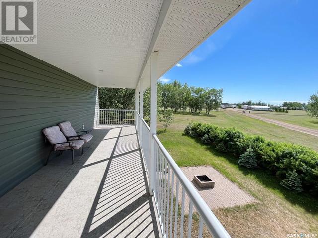 437 Vivian Bay, House detached with 2 bedrooms, 2 bathrooms and null parking in Coteau No. 255 SK | Image 25