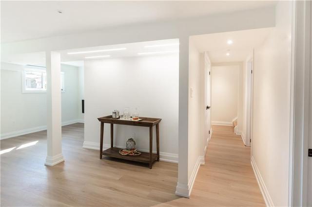 60 West 27th Street, House detached with 3 bedrooms, 2 bathrooms and 5 parking in Hamilton ON | Image 24