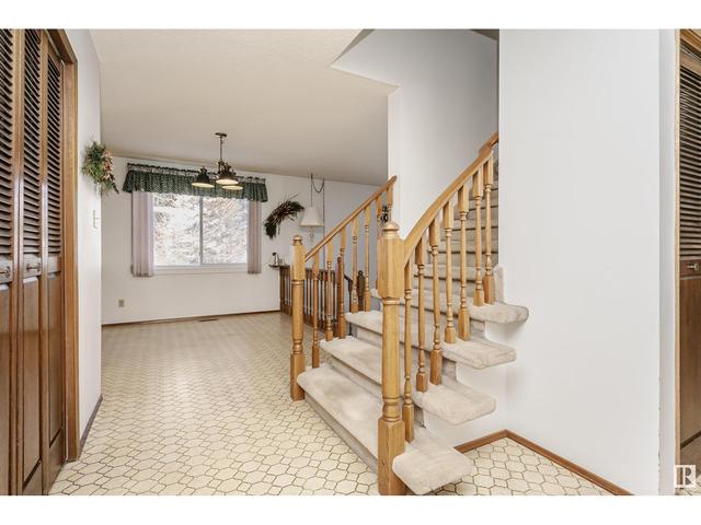 8424 145 Av Nw, House detached with 4 bedrooms, 2 bathrooms and 6 parking in Edmonton AB | Image 33