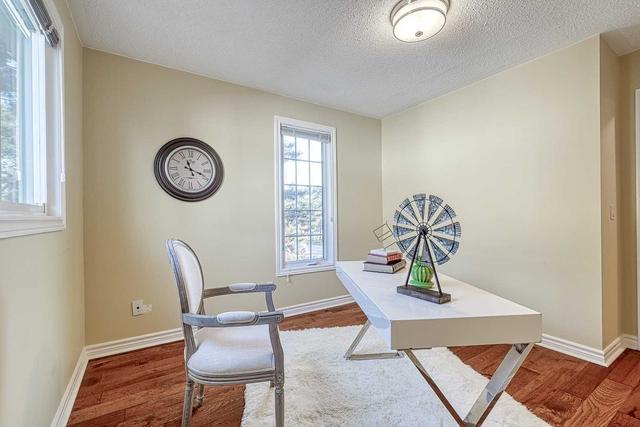 27 Heathcliffe Sq, Townhouse with 3 bedrooms, 3 bathrooms and 2 parking in Brampton ON | Image 25