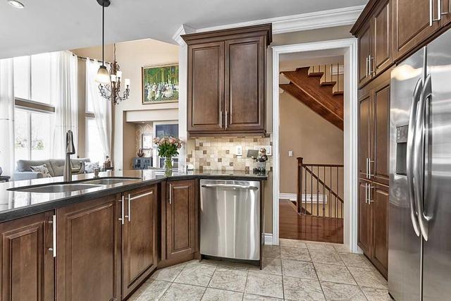 3317 Mistwell Cres, House detached with 4 bedrooms, 4 bathrooms and 6 parking in Oakville ON | Image 36