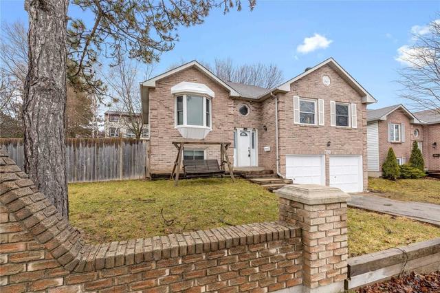 210 Edgehill Dr, House detached with 3 bedrooms, 3 bathrooms and 4 parking in Barrie ON | Image 1