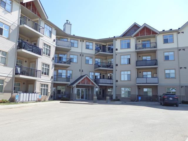 120 - 100 Lakeway Boulevard, Condo with 1 bedrooms, 1 bathrooms and 1 parking in Sylvan Lake AB | Image 1