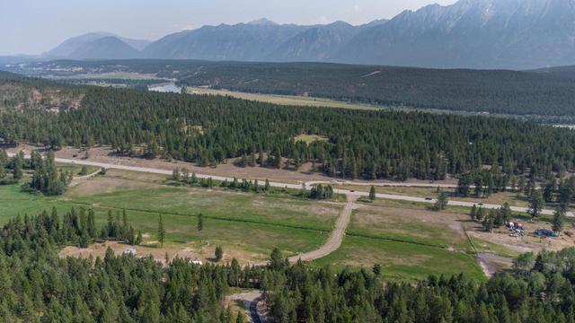 8202 Highway 3/93, Home with 0 bedrooms, 0 bathrooms and null parking in East Kootenay C BC | Image 4