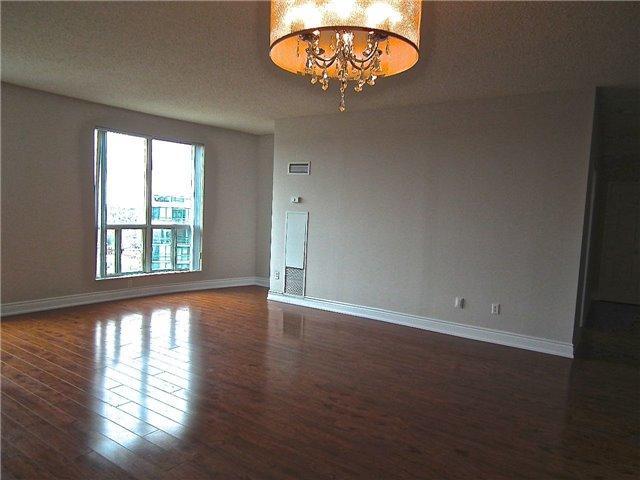 lph5 - 23 Lorraine Dr, Condo with 2 bedrooms, 2 bathrooms and 1 parking in Toronto ON | Image 7