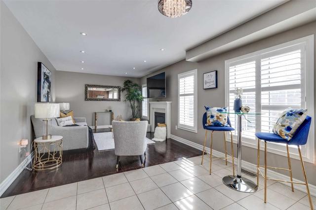 77 Westgate Ave, House detached with 4 bedrooms, 4 bathrooms and 4 parking in Ajax ON | Image 3