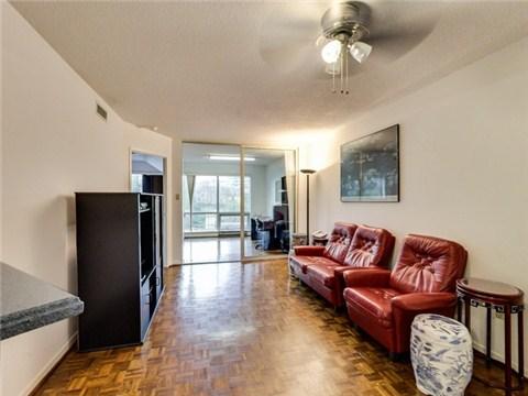 402 - 1001 Bay St, Condo with 1 bedrooms, 1 bathrooms and null parking in Toronto ON | Image 6