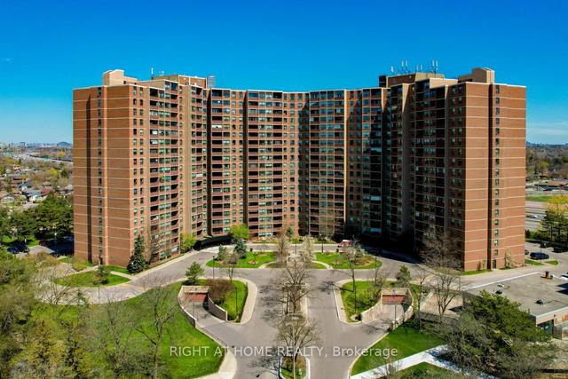1901 - 714 The West Mall Cres, Condo with 2 bedrooms, 2 bathrooms and 1 parking in Toronto ON | Image 32