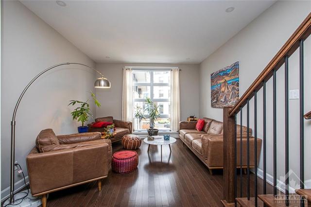 81 Oblats Avenue, Townhouse with 2 bedrooms, 3 bathrooms and 2 parking in Ottawa ON | Image 9