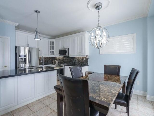 36 Collingwood Ave, House detached with 4 bedrooms, 4 bathrooms and 4 parking in Brampton ON | Image 7