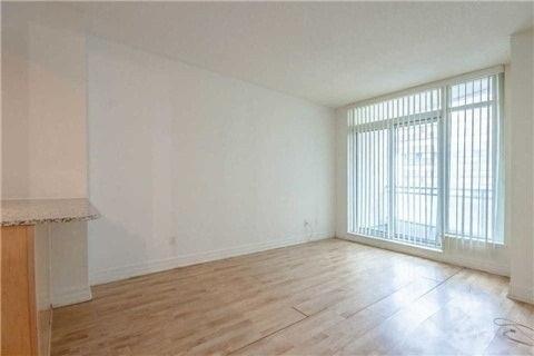 1001 - 8 Scollard St, Condo with 1 bedrooms, 1 bathrooms and null parking in Toronto ON | Image 5
