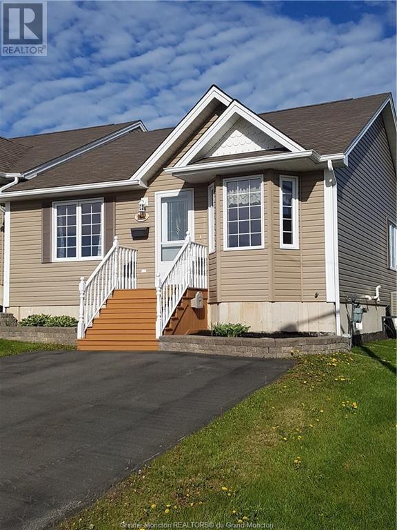 137 Kettle Creek, House attached with 2 bedrooms, 2 bathrooms and null parking in Riverview NB | Card Image
