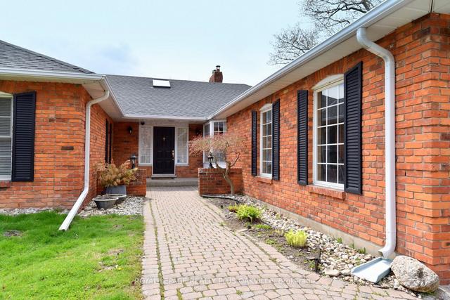 main - 258 Shoreacres Rd, House detached with 3 bedrooms, 2 bathrooms and 12 parking in Burlington ON | Image 26