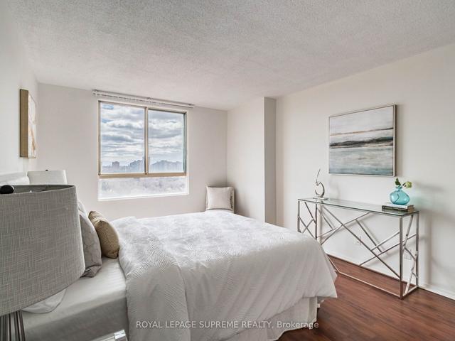 1208 - 41 Markbrook Lane, Condo with 2 bedrooms, 2 bathrooms and 2 parking in Toronto ON | Image 16