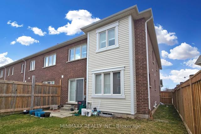 311 Gooding Cres, House attached with 3 bedrooms, 3 bathrooms and 2 parking in Milton ON | Image 33