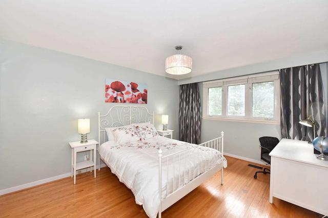 91 Comay Rd, House detached with 4 bedrooms, 4 bathrooms and 5 parking in Toronto ON | Image 15