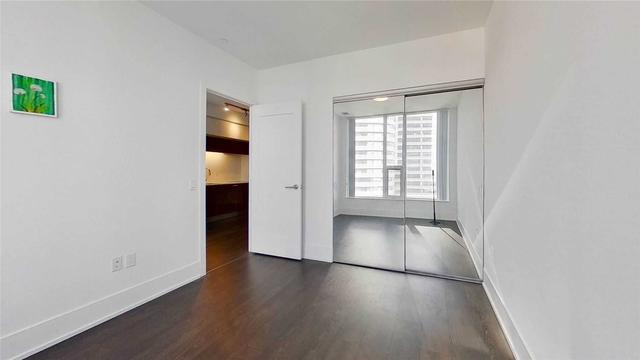 3802 - 10 York St, Condo with 1 bedrooms, 1 bathrooms and 0 parking in Toronto ON | Image 8
