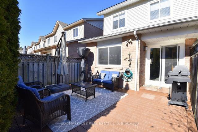 28 - 26 Moss Blvd, Townhouse with 3 bedrooms, 3 bathrooms and 2 parking in Hamilton ON | Image 28