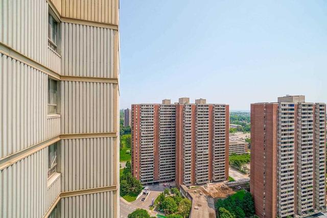 2810 - 5 Massey Sq, Condo with 2 bedrooms, 1 bathrooms and 1 parking in Toronto ON | Image 21