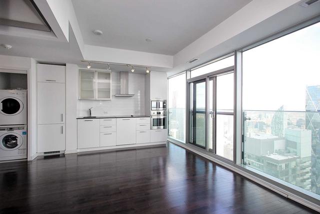 6312 - 14 York St, Condo with 1 bedrooms, 1 bathrooms and 1 parking in Toronto ON | Image 3