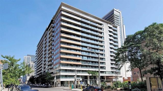 1727 - 111 Elizabeth St, Condo with 1 bedrooms, 1 bathrooms and 1 parking in Toronto ON | Image 1