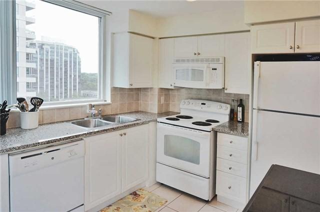 1002 - 18 Spring Garden Ave, Condo with 2 bedrooms, 2 bathrooms and 1 parking in Toronto ON | Image 5