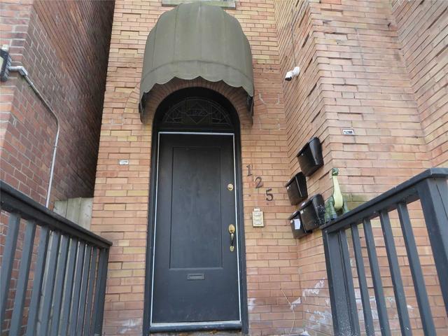 unit 2 - 125 Maitland St, House detached with 3 bedrooms, 1 bathrooms and 0 parking in Toronto ON | Image 20