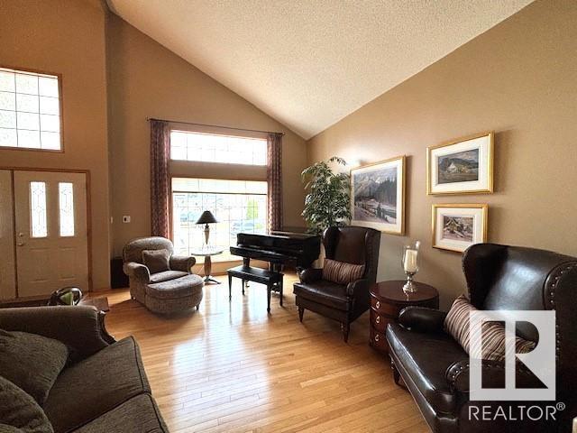 755 Wells Wd Nw, House detached with 4 bedrooms, 3 bathrooms and 4 parking in Edmonton AB | Image 3