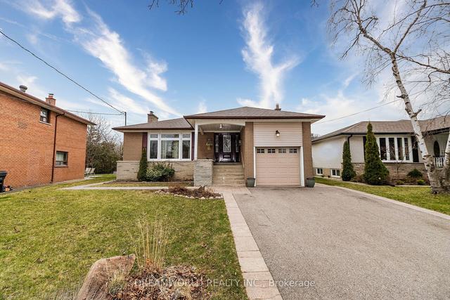 87 Fulwell Cres, House detached with 3 bedrooms, 3 bathrooms and 3 parking in Toronto ON | Image 1