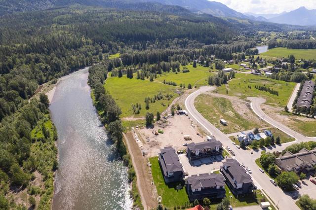 303 - 800 Riverside Way, House attached with 3 bedrooms, 3 bathrooms and 2 parking in Fernie BC | Image 21