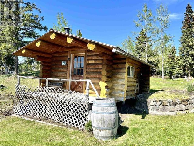 3456 Dunsmuir Road, House detached with 2 bedrooms, 2 bathrooms and null parking in Cariboo G BC | Image 4