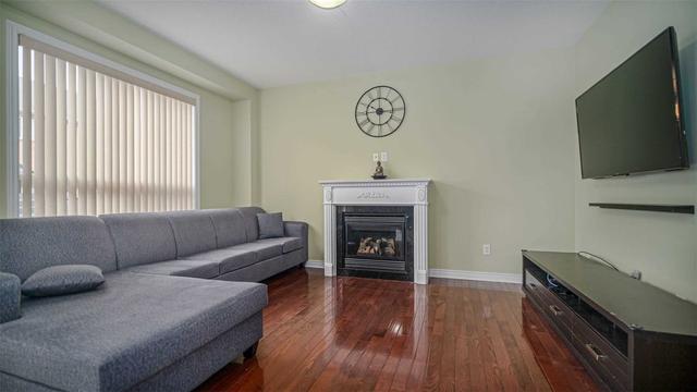 39 Hadfield Circ, House detached with 4 bedrooms, 4 bathrooms and 6 parking in Brampton ON | Image 33