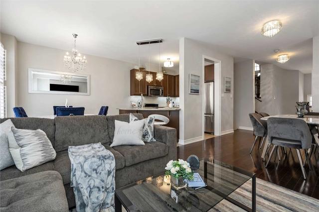 39 Ostrovsky Rd, House semidetached with 3 bedrooms, 3 bathrooms and 2 parking in Vaughan ON | Image 21