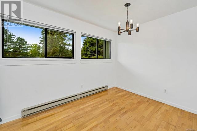 542 Carnation Pl, Condo with 2 bedrooms, 1 bathrooms and 1 parking in Saanich BC | Image 31